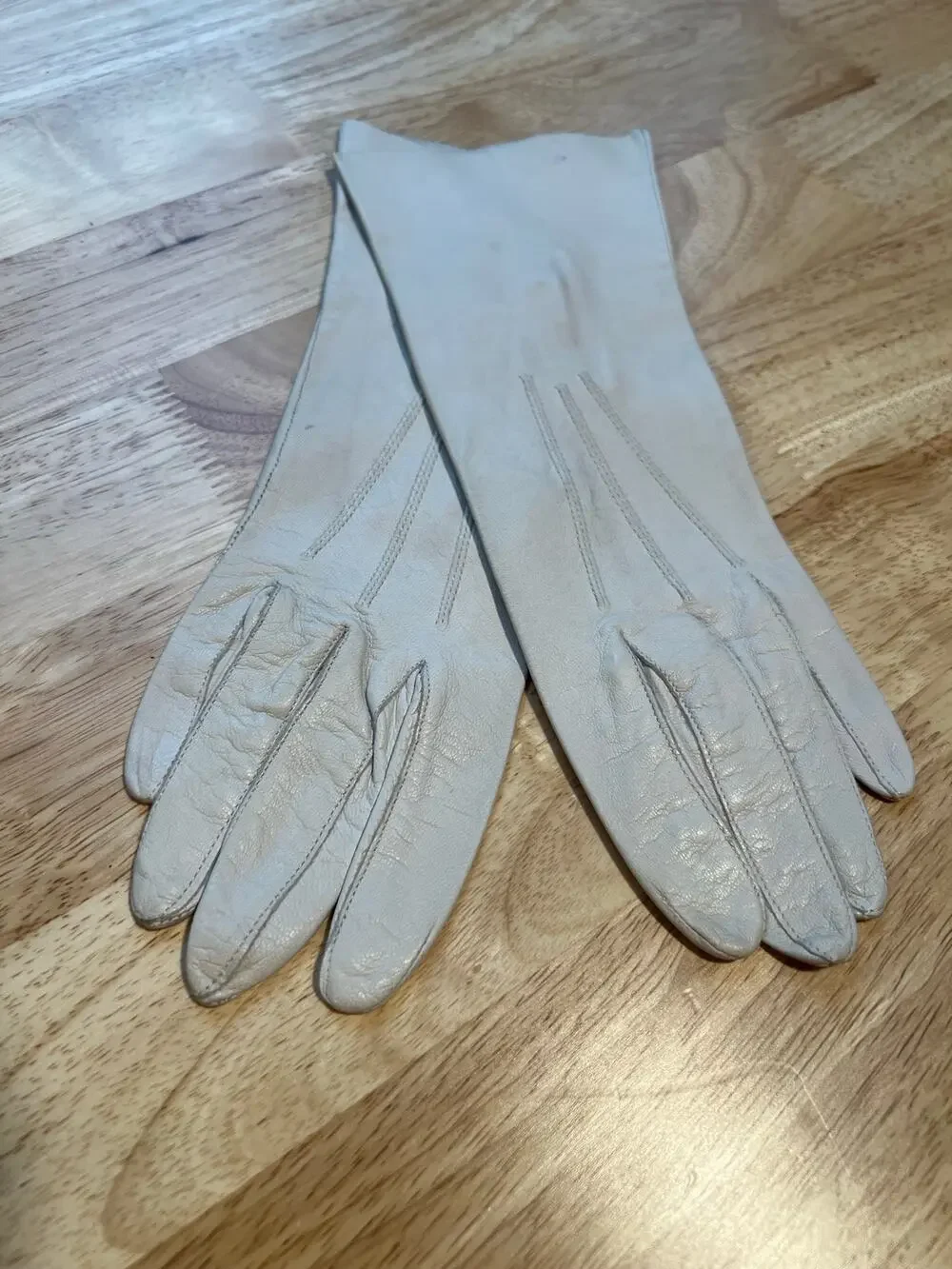 Vintage White Leather Gloves Small JL